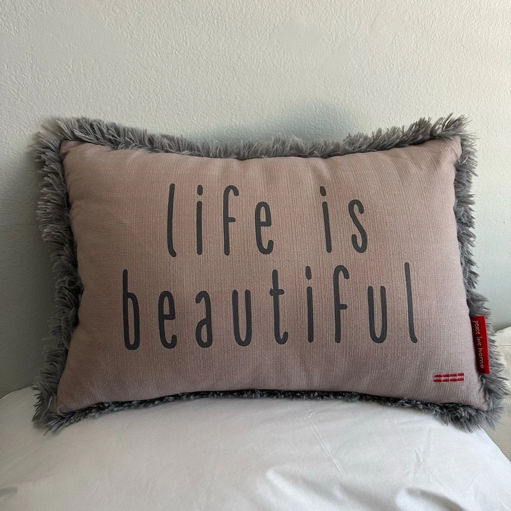 “life is beautiful” decorative pillow - Picture 1 of 2